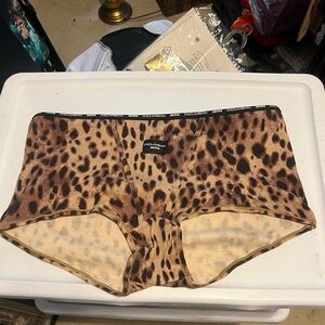 NWOT skims dolce and gabbana leopard rib boy shorts size XL